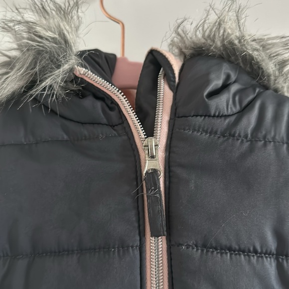 Toddler Girls Gray Puffer Jacket with Fur Trimmed Hoodie - Size 3T - Picture 2 of 10